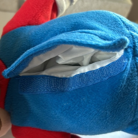 Mario Plush - Picture 3 of 3